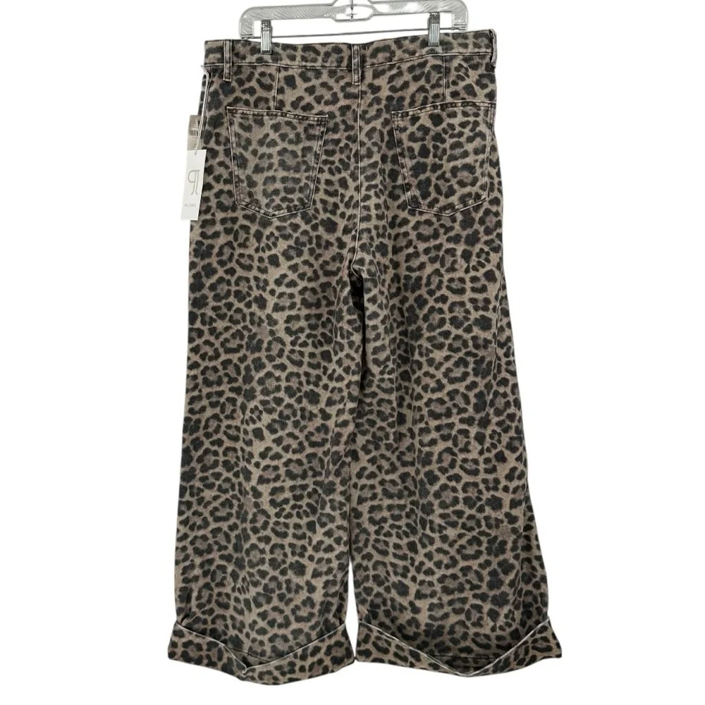 NEW Anthropologie Pilcro Leon Double Hem High-Rise Wide-Leg Cuffed Jeans Sz 32P - Picture 3 of 7